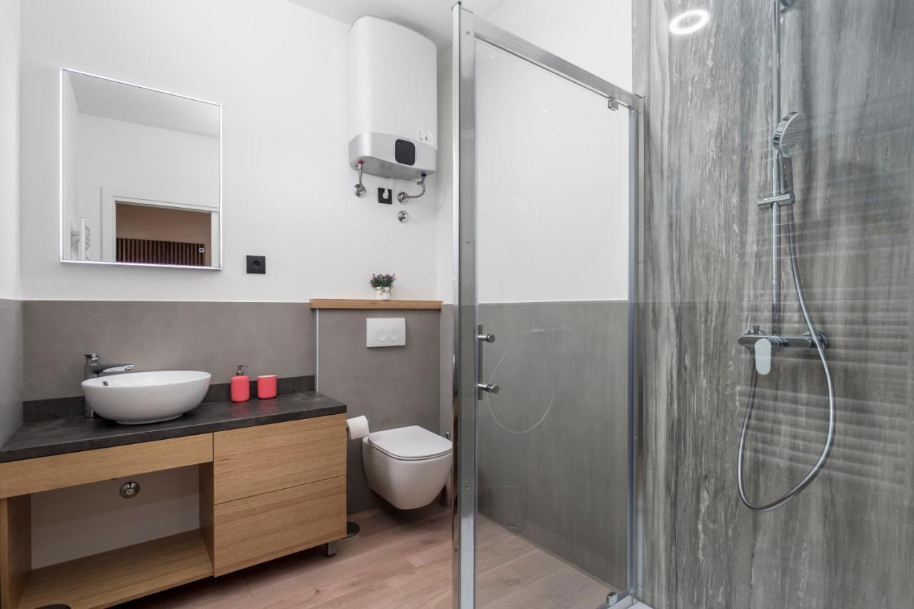Deluxe Apartments & Rooms "In The Center" Rijeka Ngoại thất bức ảnh