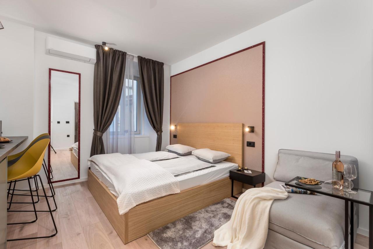 Deluxe Apartments & Rooms "In The Center" Rijeka Ngoại thất bức ảnh