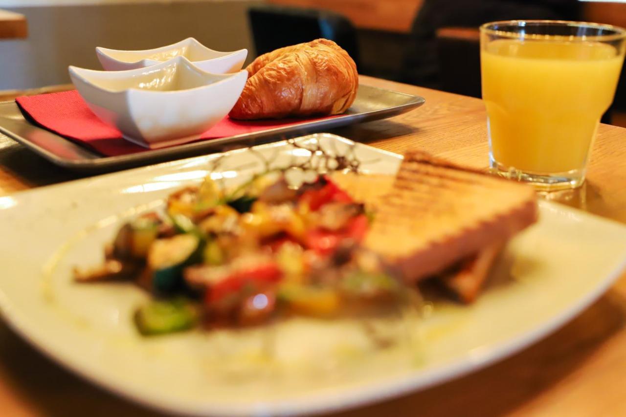 Deluxe Apartments & Rooms "In The Center" Rijeka Ngoại thất bức ảnh